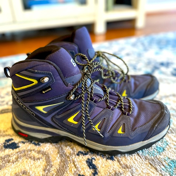 Salomon Shoes - Salomon Women's X Ultra 3 MID GTX W Hiking Boots, Size 12.